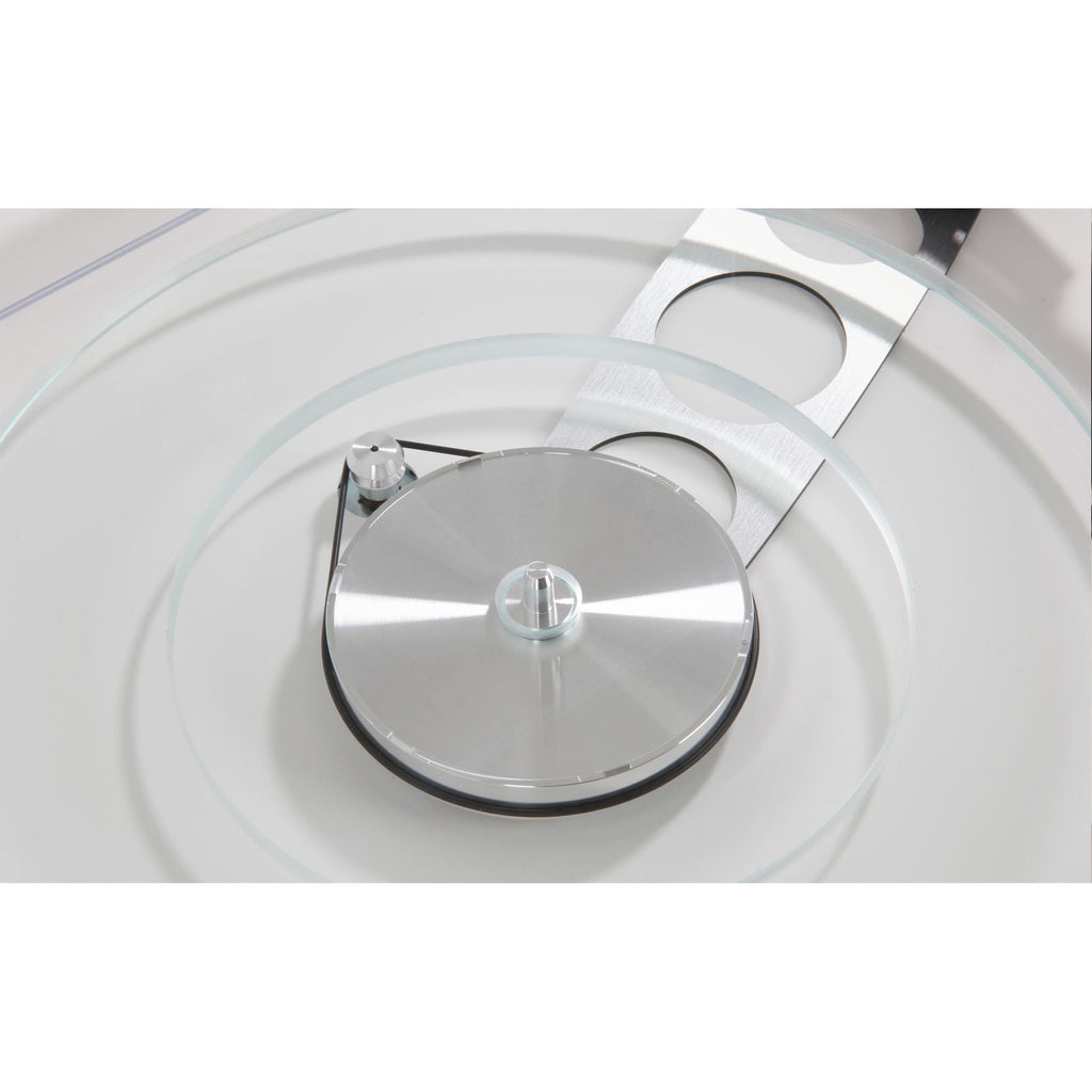 Rega - Planar 6 Turntable